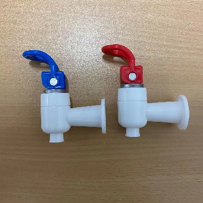 S200 Hot & Cold Water Tap